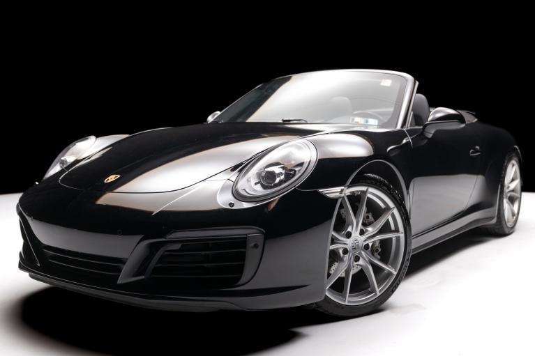 2017 Porsche 911 Carrera 4 Cabriolet's photo
