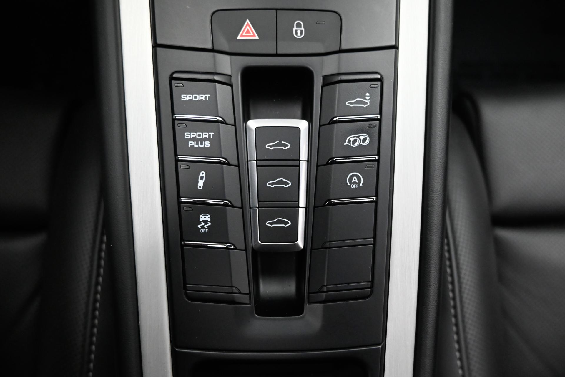2014 Porsche 911 Anniversary Edition photo 29
