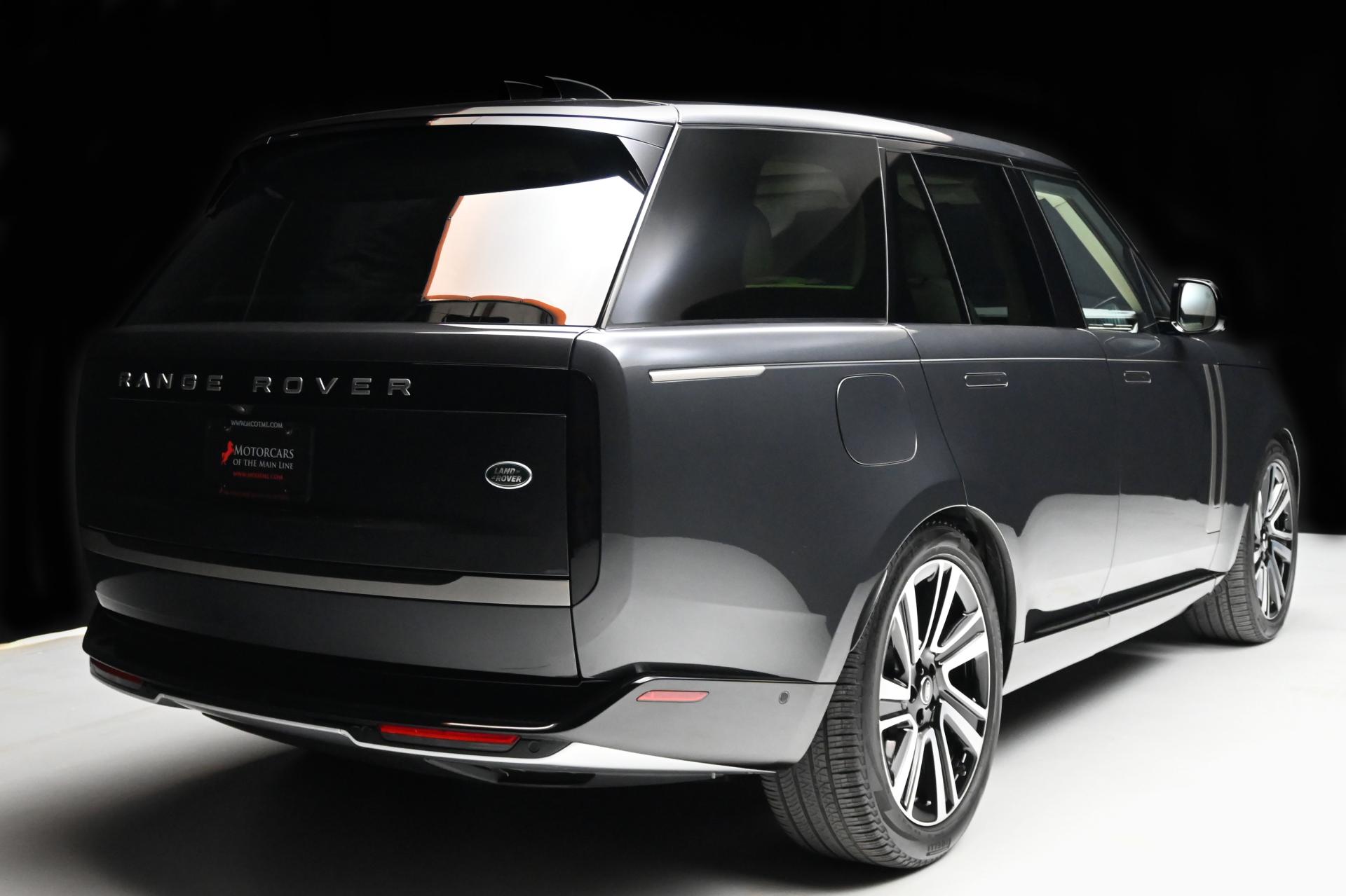 2023 Land Rover Range Rover SE photo 23
