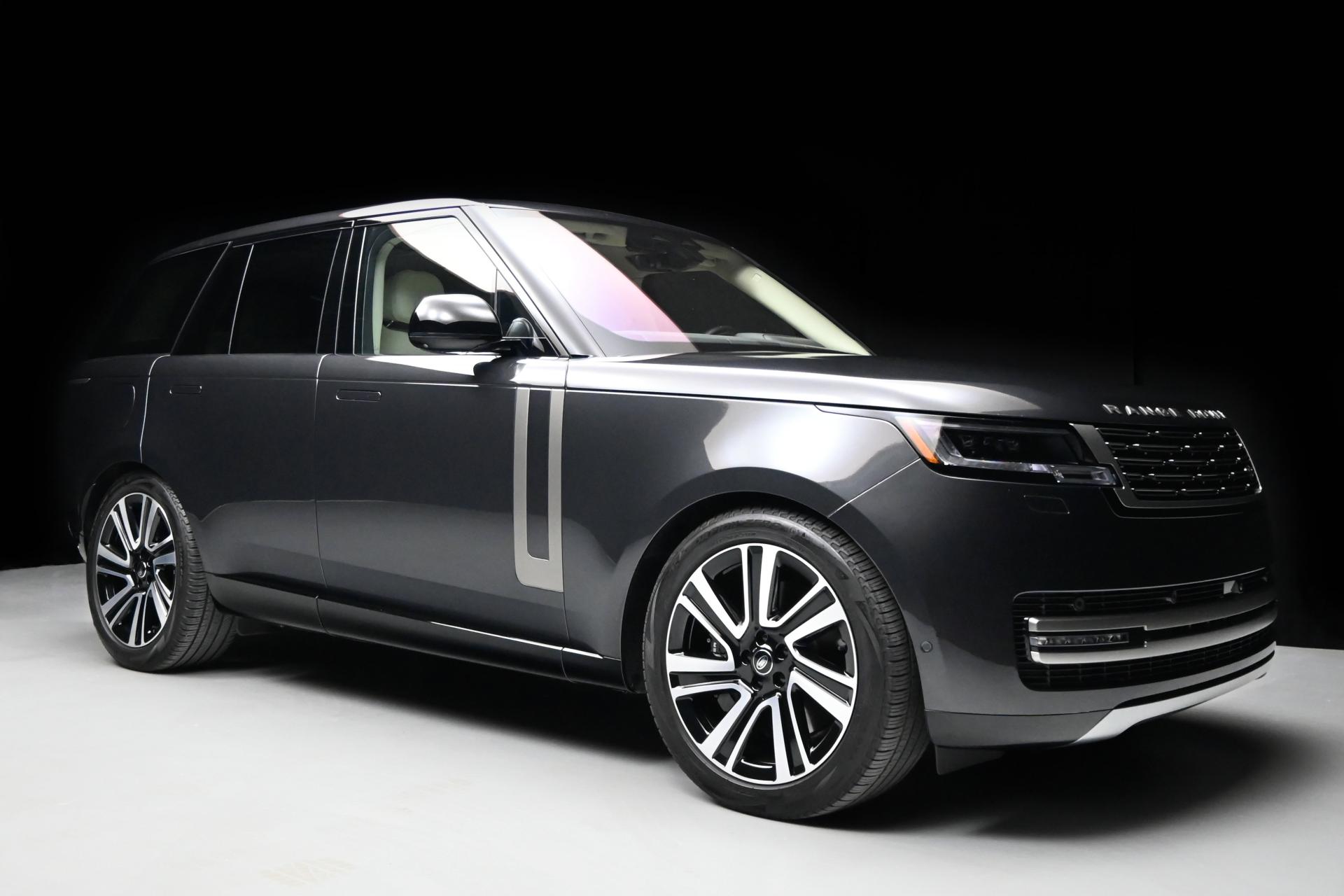 2023 Land Rover Range Rover SE photo 25