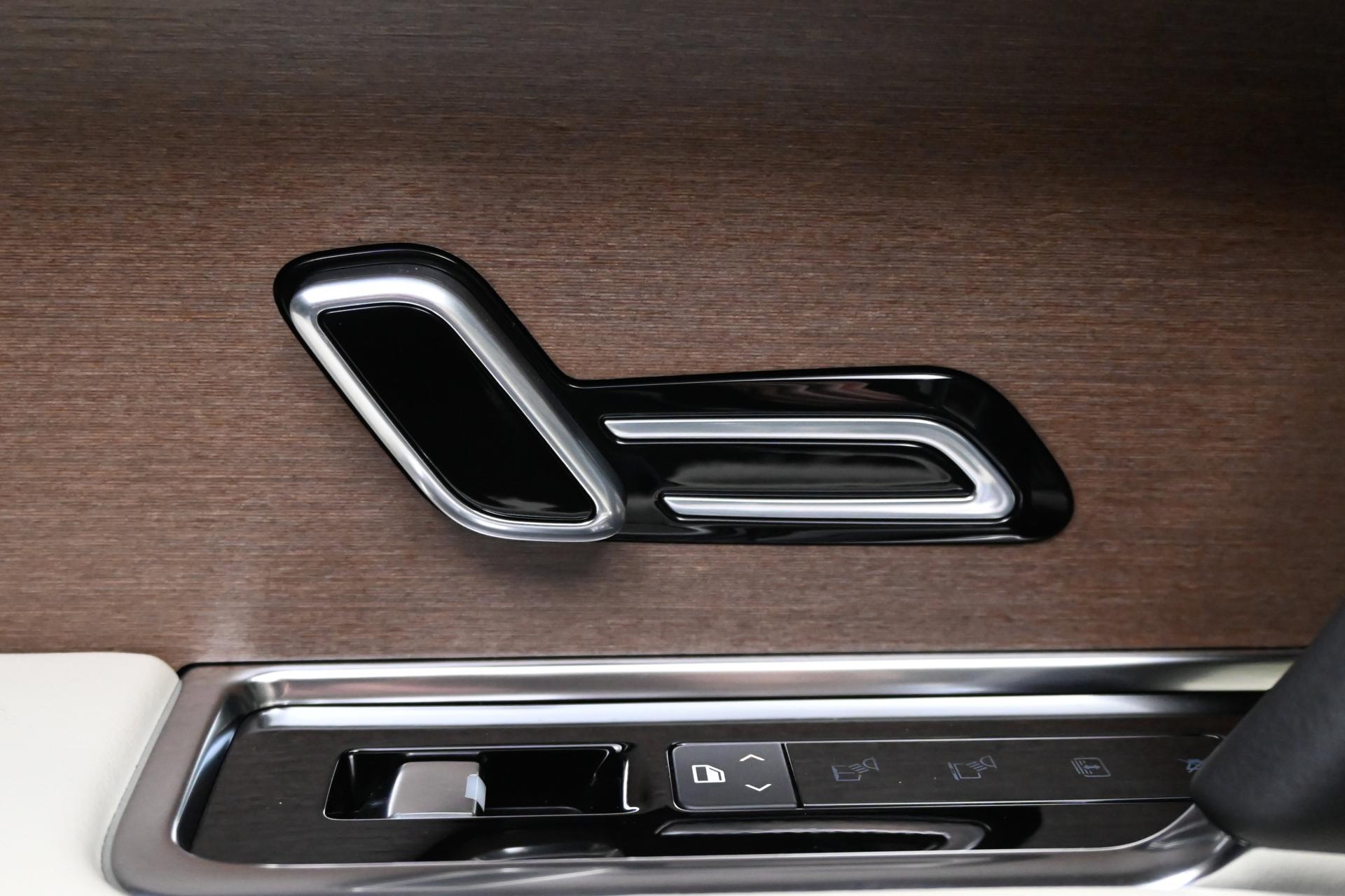 2023 Land Rover Range Rover SE photo 44
