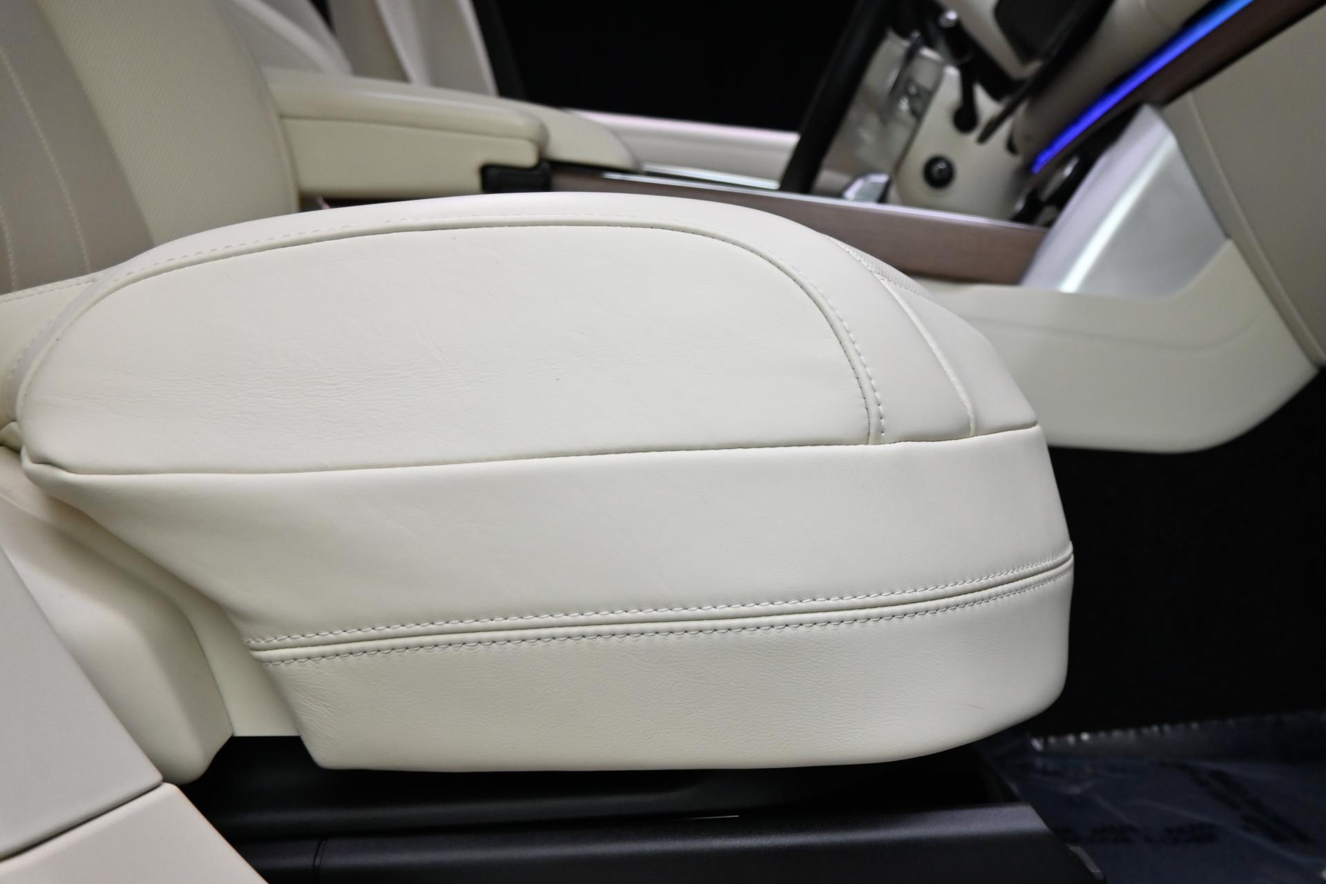 2023 Land Rover Range Rover SE photo 50