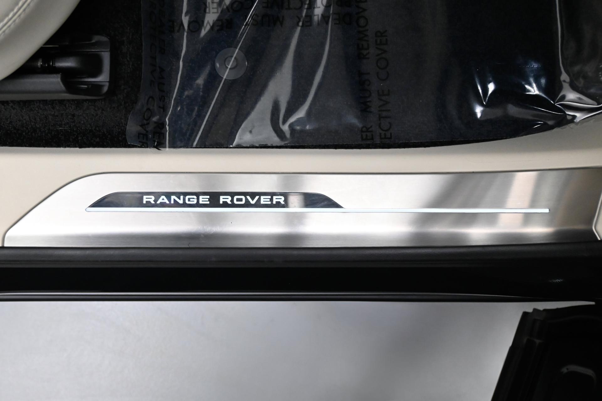 2023 Land Rover Range Rover SE photo 51