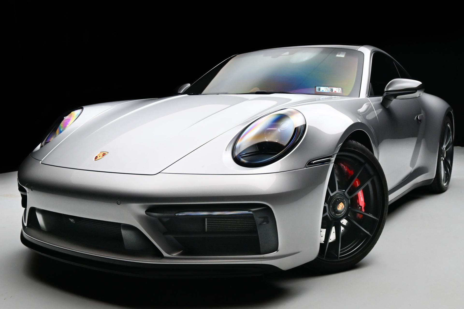 2022 Porsche 911 4 GTS photo 18