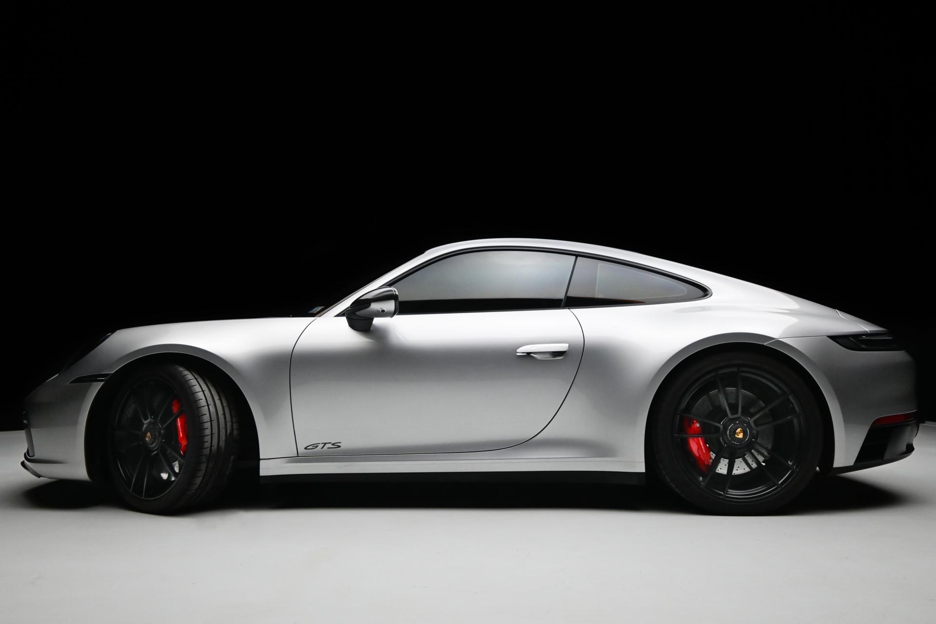 2022 Porsche 911 4 GTS photo 19