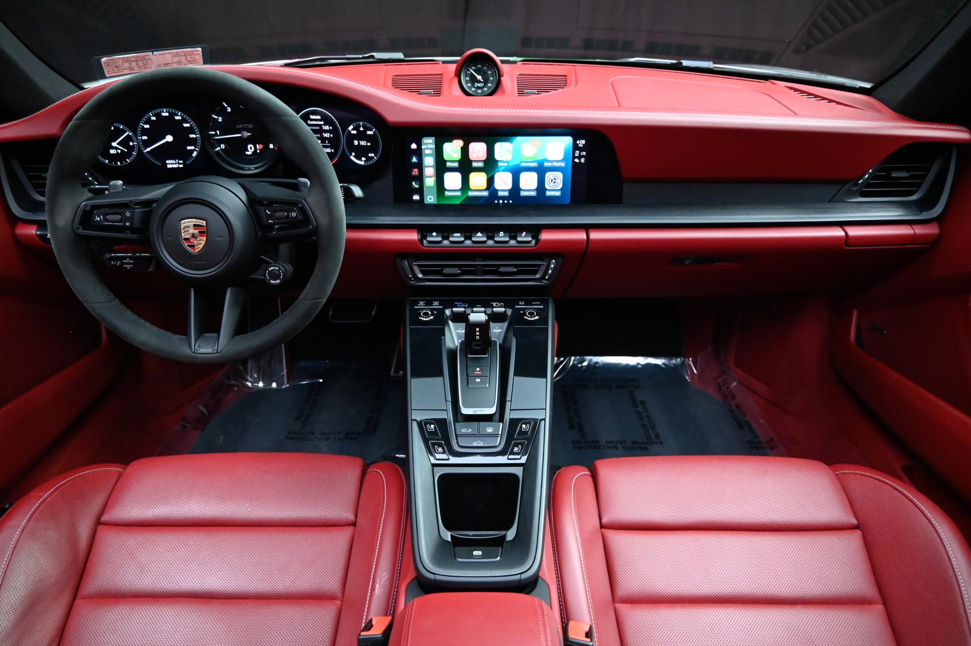2022 Porsche 911 4 GTS photo 2