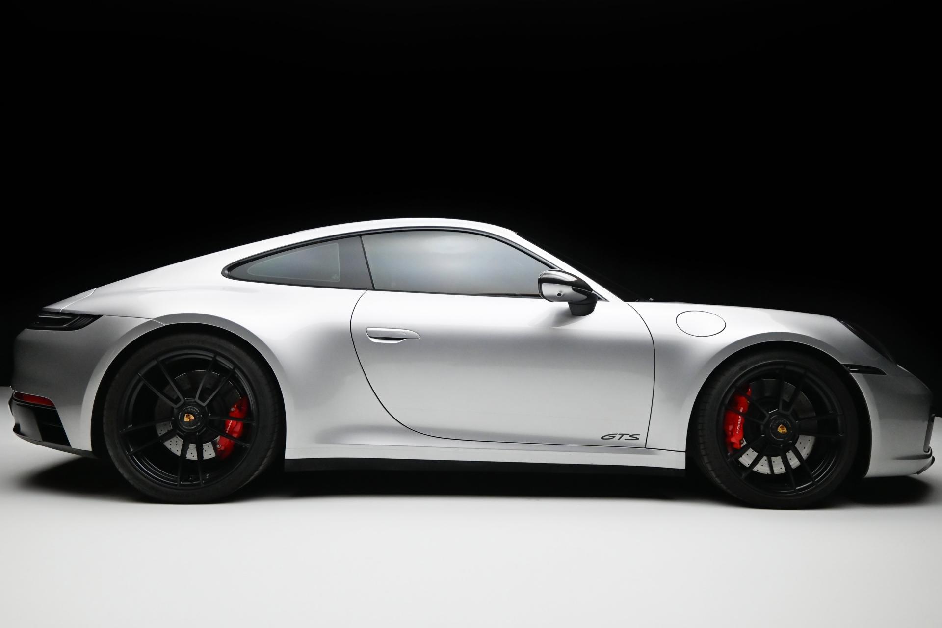 2022 Porsche 911 4 GTS photo 25
