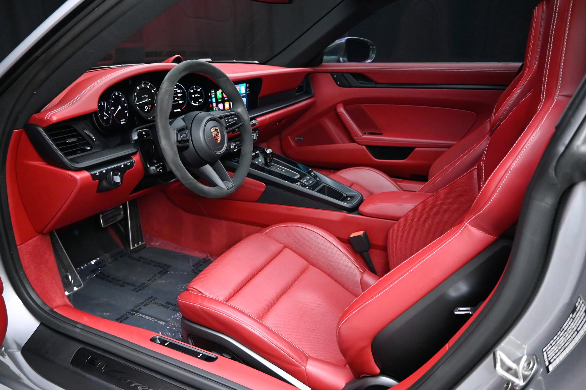 2022 Porsche 911 4 GTS photo 39