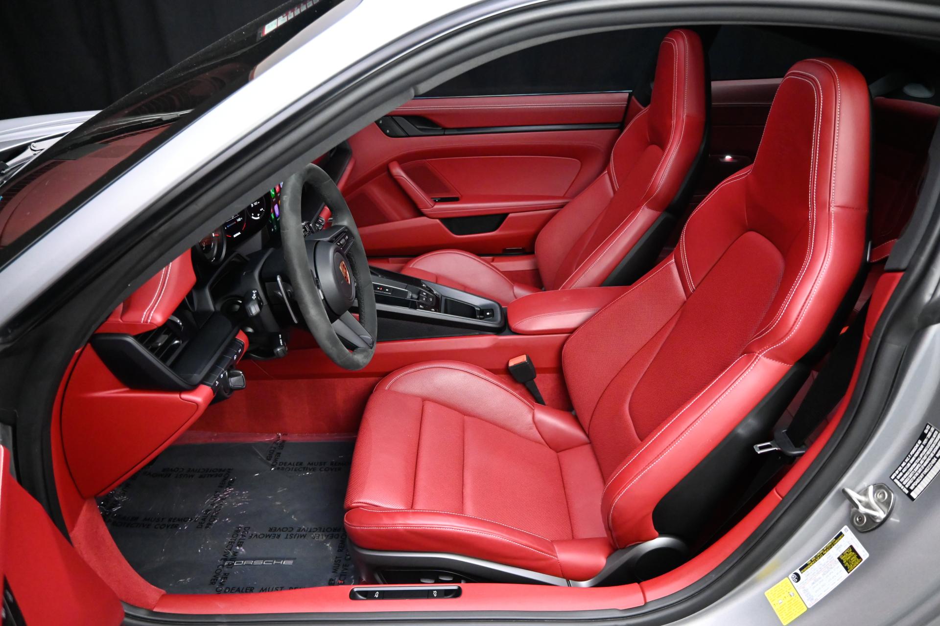 2022 Porsche 911 4 GTS photo 40