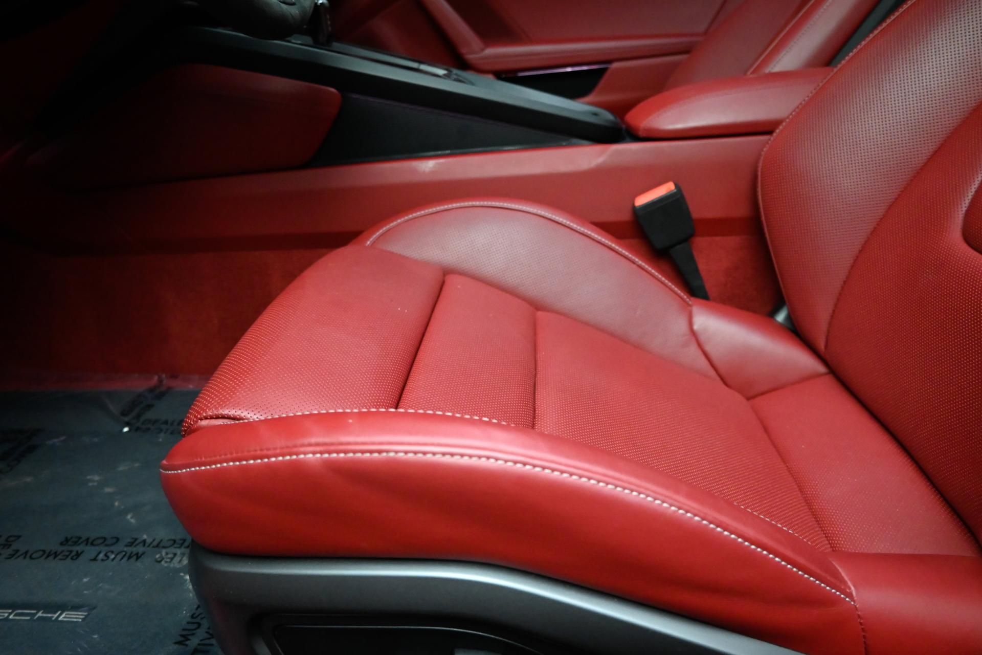 2022 Porsche 911 4 GTS photo 42