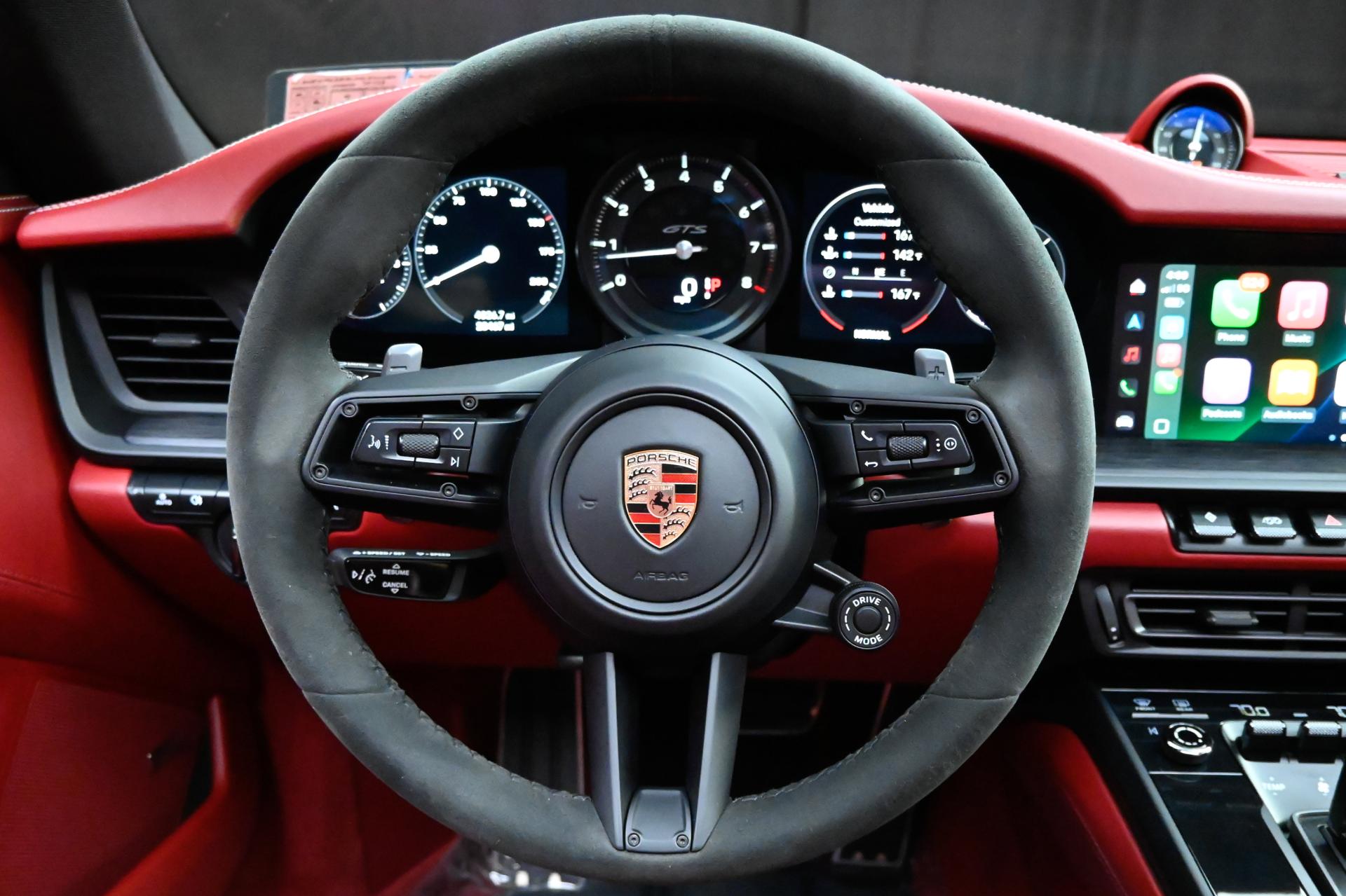 2022 Porsche 911 4 GTS photo 4