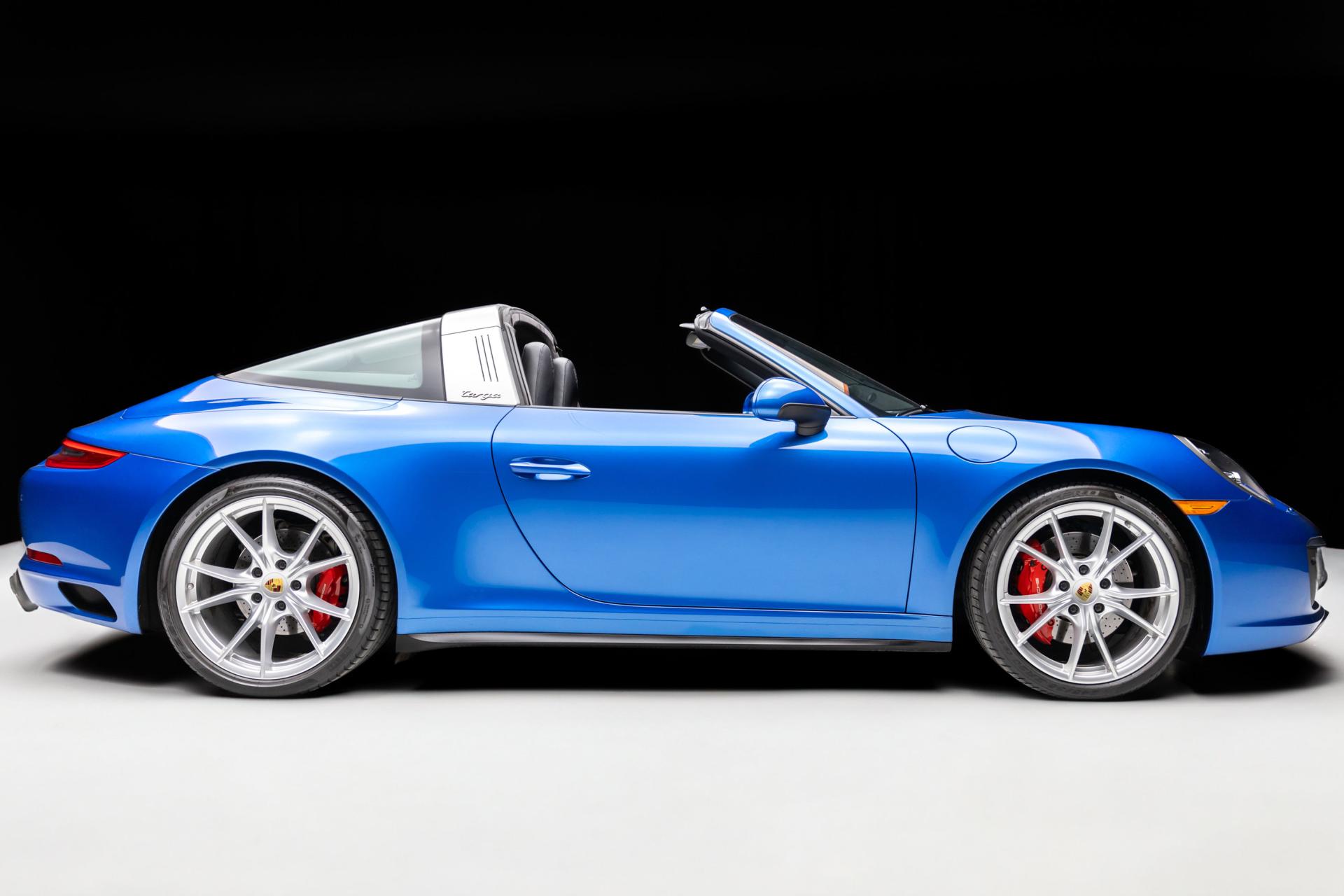 2017 Porsche 911 4S photo 2