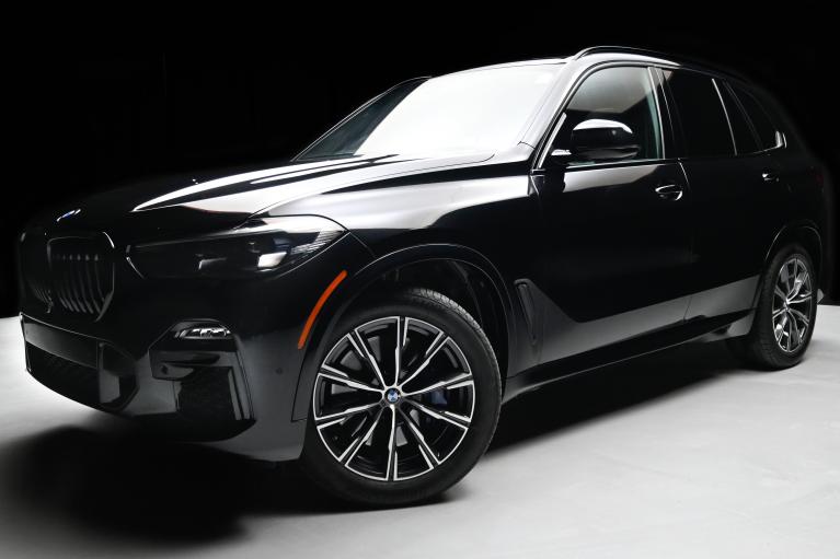 2021 BMW X5 M50i's photo